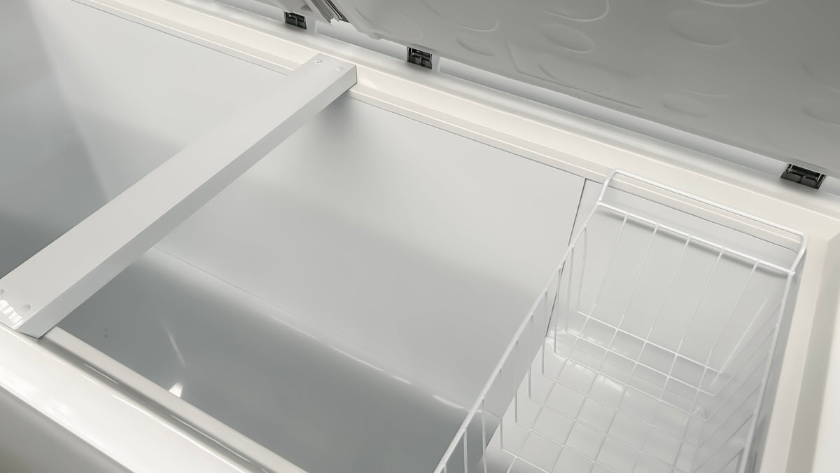 Diepvrieskist | 610L | Wit met RVS Deksel | -18°C tot -25°C