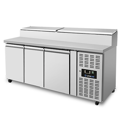 Saladette | 3 Doors (1/1 GN) | Top 8× 1/3 GN | +2°C to +8°C | Forced Cooling | Flip Lids