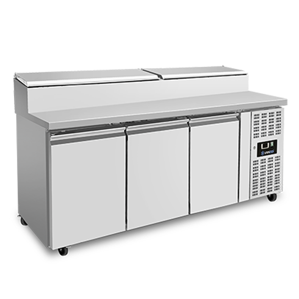Saladette | 3 Doors (1/1 GN) | Top 8× 1/3 GN | +2°C to +8°C | Forced Cooling | Flip Lids