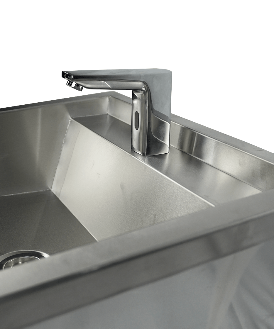 EDELSTAHL WASCHBECKEN 1 ABLASSHAHN 600MM
ABLAUFSTOPFEN UND SCHUTZWAND INKLUSIVE, EXKLUSIV HAHN