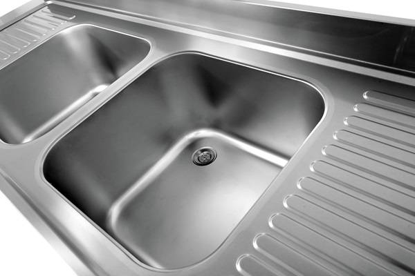 200x70xH85cm – 2 Sinks Middle